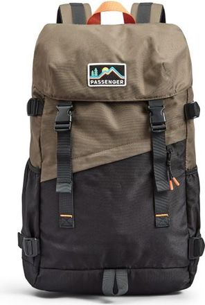 Passenger Boondocker Recycled Backpack 26 Daypack - Unisex | grau