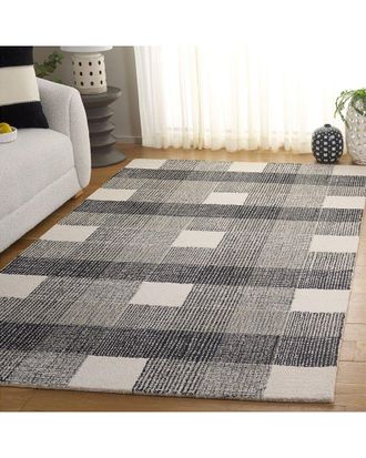 Safavieh Genre Mercedes Hand Tufted Rug
