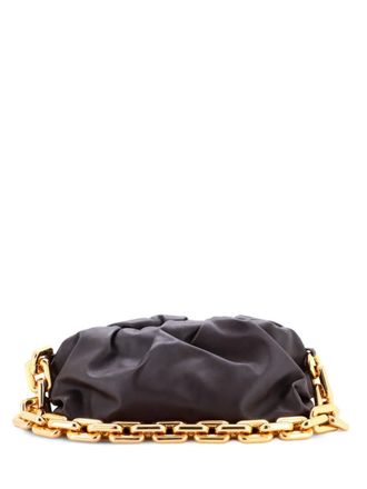 Bottega Veneta The Chain Pouch Leather shoulder bag - women - Calf Leather - One Size - Brown