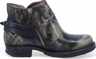 Miz Mooz Womens Steve Round Toe Heeled Boots In Distressed Ice