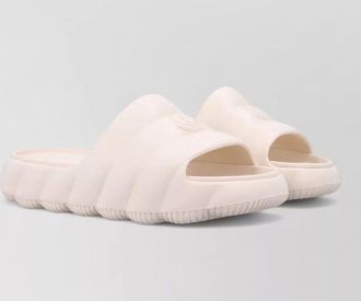 Moncler logo slide sandals quilted sole design