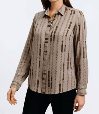Foxcroft Luna Chain Print Shirt In Beige