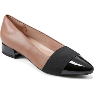 Easy Spirit Casta Pointed Toe Pump in Dna01 at Nordstrom Rack, Size 5.5