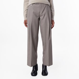 Burberry Tailored Wool Trousers, Brand Size 10 ( US Size 8 )