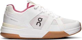 On Womens Roger Clubhouse Pro Shoes In Ivory/grenadine