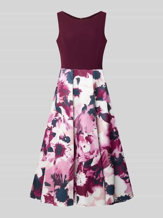 Vera Mont Tailliertes Cocktailkleid mit Allover-Muster in Dunkelrot, Gr&ouml;&szlig;e 44