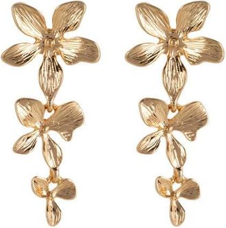 Club Manhattan oorbellen Dangling Flower goudkleurig