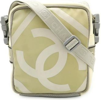 Chanel Vintage, unisex, Beige, ONE Size, Nylon, Pre-owned Nylon Cross Body Tas