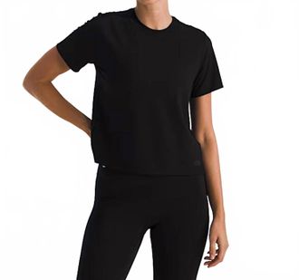 The North Face Womens Dune Sky Short Sleeve Top In Black
