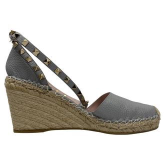 Valentino Valentino Rockstud Enkelsluiting Espadrille Wedge Pumps in Grijs Leer