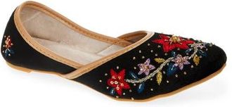 Fuchsia Lotus Flat in Black at Nordstrom, Size 10