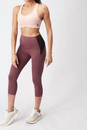 On Movement 3/4 Tight Leggings In Cherry/ox
