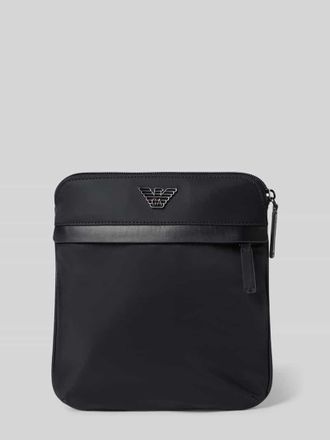 Emporio Armani Umh&auml;ngetasche mit Logo-Applikation in Black, Gr&ouml;&szlig;e 1