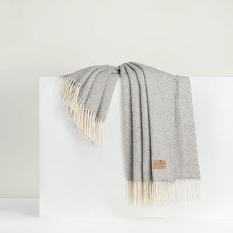 Lands Downunder Juno Cashmere Throw in Light Gray at Nordstrom