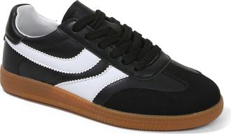 Berness Lilliann Gum Sole Sneaker in Black at Nordstrom Rack, Size 10