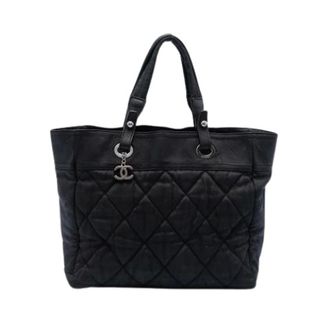Chanel Pre-owned Tote Bags, female, Black, Size: ONE SIZE Pre-owned Quilted Nylon Tote
