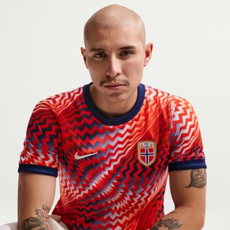 Nike Norway Academy Pro Nike Mens Dri-FIT Soccer Pre-Match Short-Sleeve Top in Red | IH1690-673