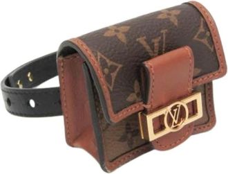 Louis Vuitton Pre-owned Mini Bags, female, Brown, Size: ONE SIZE Pre-owned Brasslet Party Dauphine Pouch