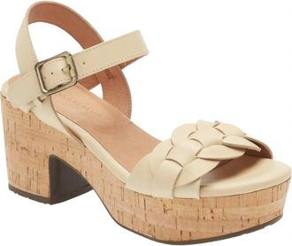 Chocolat Blu Womens Glenda Wedge Sandal In Cream