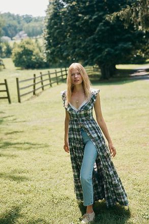 Pilcro Flutter-Sleeve Tiered Midi Dress