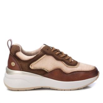 Xti Womens Suede Metallic Sneakers In Camel