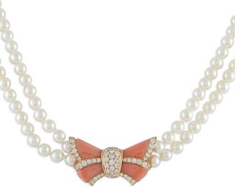 Van Cleef & Arpels diamond coral and pearl bow-pendant necklace - women - 18kt Yellow Gold/Diamond/Coral - One Size