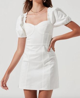 Astr Skylar In White