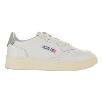 Autry Medalist Low - male - Autry - Sneakers - White - 5 UK - Shoes
