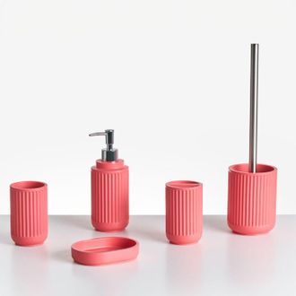 Beliani Beliani - Conjunto De 5 Accesorios De Ba&ntilde;o Jabonera Dispensador De Jab&oacute;n Escobilla De Inodoro Vaso Soporte Para Cepillos De Dientes Rojo Huarmey