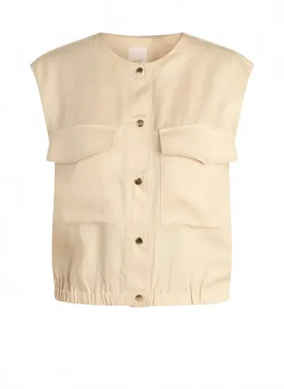 Yest Womens Monika Short Sleeved Button Up Top In Cream