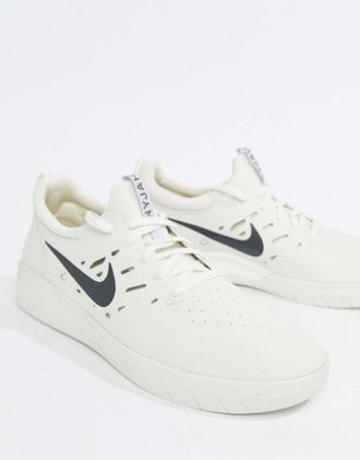Nike Nyjah Free - Sneakers bianche-Bianco