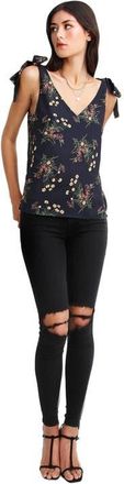 Belle & Bloom Feel For You V-Neck Top in Navy at Nordstrom, Size X-Small Au