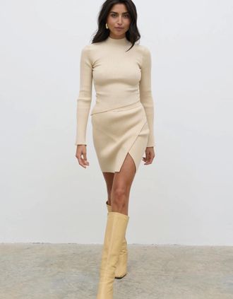Pretty Lavish Womens Lakelyn Wrap Mini Knit Skirt - Beige - Cream - Size: 10/8/10