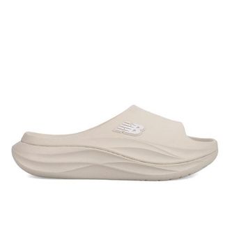 New Balance Womens 6650v1 in Beige Synthetic, size 3 Narrow