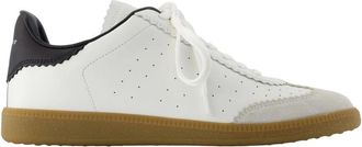 Isabel Marant Brycy Sneakers - Heren - Sneakers - Wit - 45 EU - Leer - Schoenen