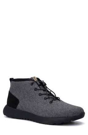 Hybrid Green Label Elwood Chukka Sneaker in Grey at Nordstrom Rack, Size 12