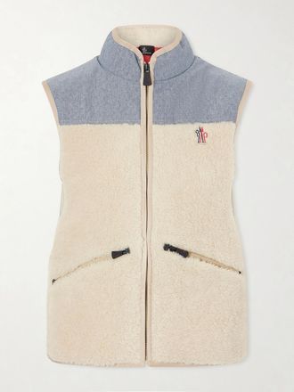 Moncler Gilet In Peluche E Misto Cotone Con Finiture In Shell E Logo Ricamato - Neutri