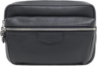 Louis Vuitton Taiga Black Taiga Leather Shoulder Bag (Pre-Owned)