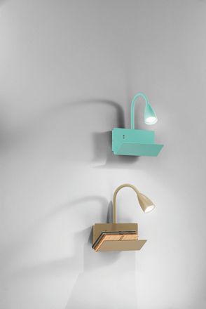 Luce-Ambiente-Design Aplique de metal blanco con brazo flexible