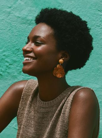 Simons Womens Raised flower statement earrings