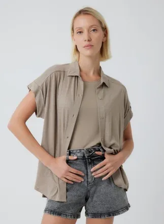 Majestic Filatures Stretch Linen S/S Shirt With Rolled Cuff in Desert at Nordstrom, Size 4