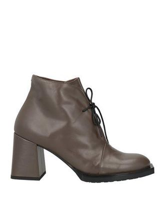 Le Boh&eacute;mien Ankle boots