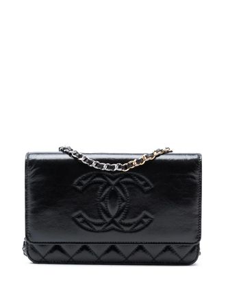 Chanel 2020 CC Shiny Aged Calfskin Wallet On Chain crossbody bag - women - Calf Leather - One Size - Black