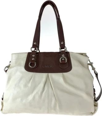 Coach Pre-owned Handbags, female, Beige, Size: ONE SIZE Pre-owned Leather shoulder-bags