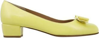 Ferragamo Salvatore Ferragamo Ladies Vara Bow Pump Shoe In Giallolino, Brand Size 6.5