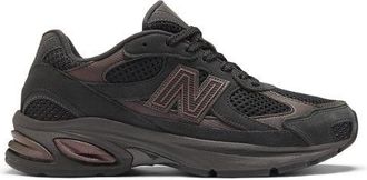New Balance Hombre 2010 en Negro/Azul, Gamuza/Malla, Talla 40.5