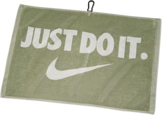 Nike Performance 2.0 Golf Towel in Green | N1007200-374