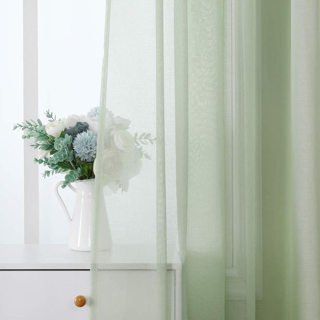 Miulee 2er Set Sheer Voile Vorhang Stangedurchzug Transparente Gardine aus Voile Polyester Fensterschal Transparent Wohnzimmer Luftig für Schlafzimmer 140 X ab 23,99 €