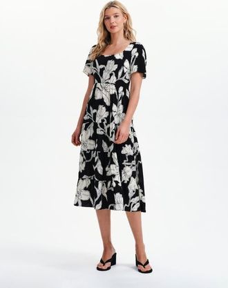 Finery Petite Teresa Printed Tiered Midi Dress in Black Floral at Nordstrom, Size 10