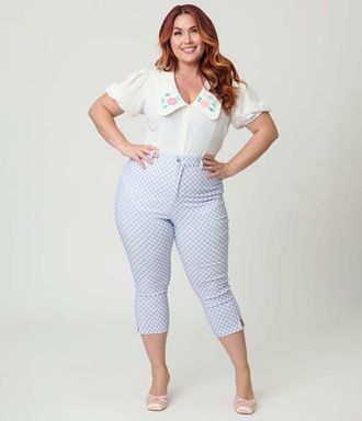 Unique Vintage Plus Size Rachelle Capri Pants in Baby Blue Gingham Print at Nordstrom, Size 3X